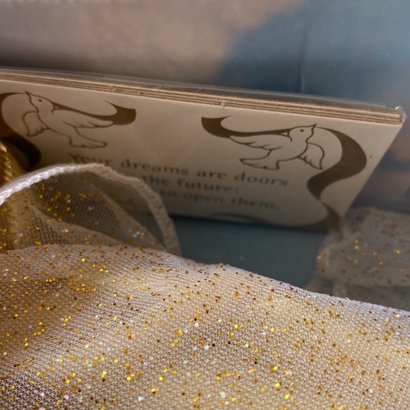 NRFB Barbie Special Edition Angelic Inspirations 1999 Doll in Original Packaging - Picture 6 of 15